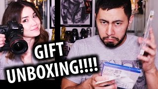 VLOG 13 - UNBOXING GIFTS FROM FANS!!!