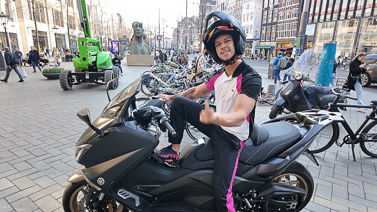 TMAX DOOR AMSTERDAM & LACOSTE LEEGHALEN #144