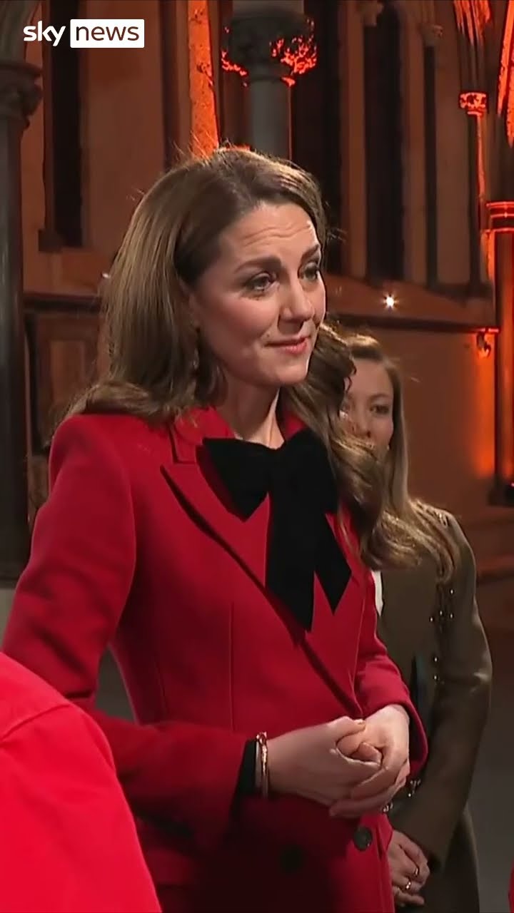 Kate hosts Christmas carol service