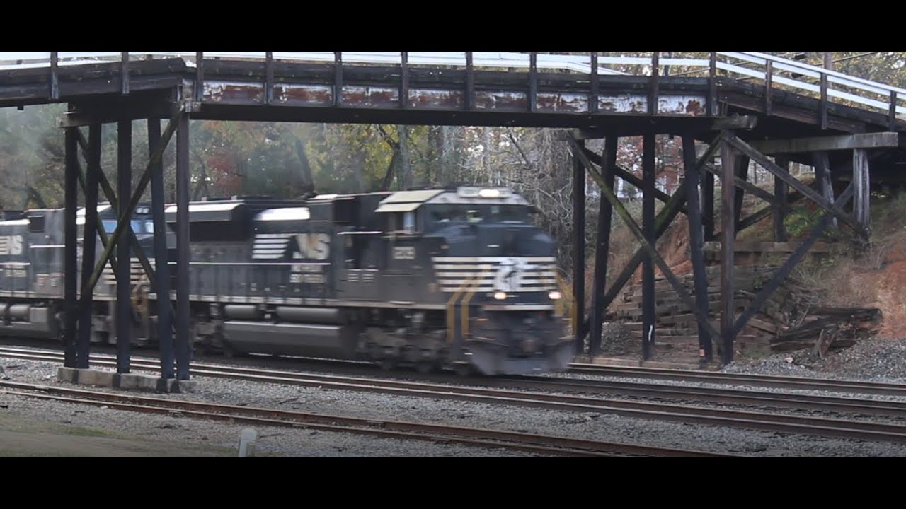 "A train an hour" Railfanning day in Lula, GA 11/5/22 YouTube
