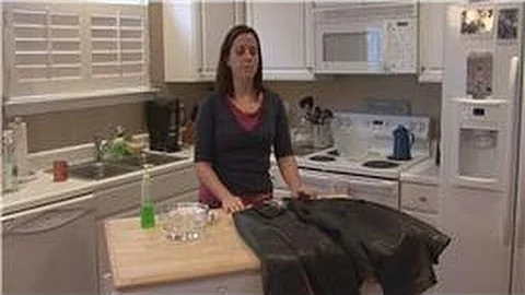 Housekeeping Tips : How to Wash a Leather Jacket - DayDayNews