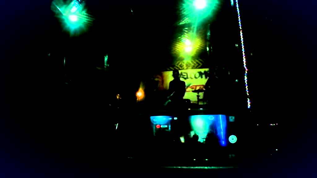 Ver Metro Cafe Live Musik - Temani Aku no YouTube Ver Metro Cafe Live Musik - Temani Aku no YouTube