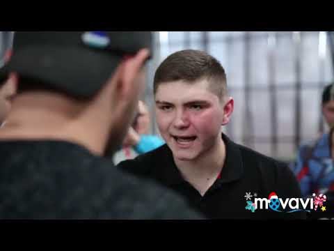 Турнир по пощёчина на выставке Сарычева. Просто ЖЕСТЬ.