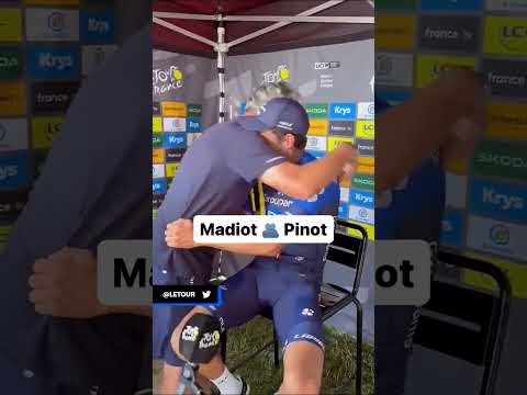 ❤️🫂La belle image de Thibaut Pinot dans les bras de Marc Madiot #shorts #tourdefrance #cycling #tdf