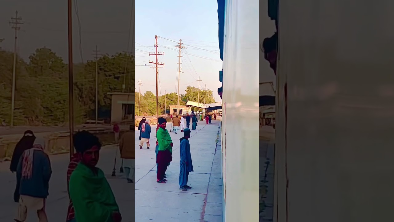 Saman  Sarkar Express arrived at Mirpurkhass Station 