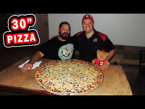 Gusano's Canadian Bacon Big G Pizza Challenge Record in Joplin Missouri