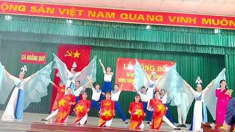 Văn nghệ chúc mừng xã Hoằng Quỳ đạt chuẩn nông thôn mới nâng cao năm 2023