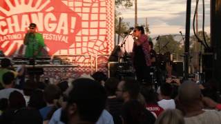 Ana Tijoux - Un Día Cualquiera - Live 2012