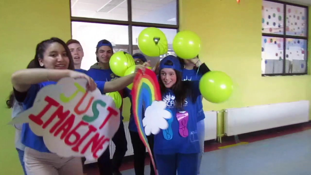 Lipdub ESC Coyhaique 2018 mineduc libros