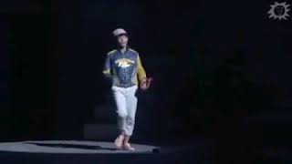 Bravo yellow!!!  Tetsuji sakakibara as spada (kajiki yellow) at kyuranger final live show 2018