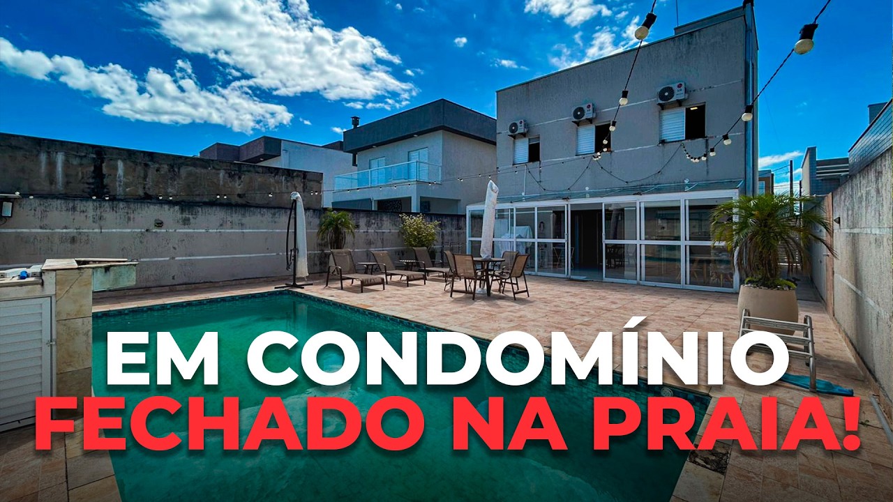 CASA A 200 METROS DO MAR EM CONDOMÍNIO FECHADO COM PISCINA! | REF 551