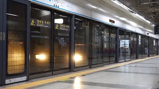 서울 전철 4호선 한성대입구역 당고개행 454편성