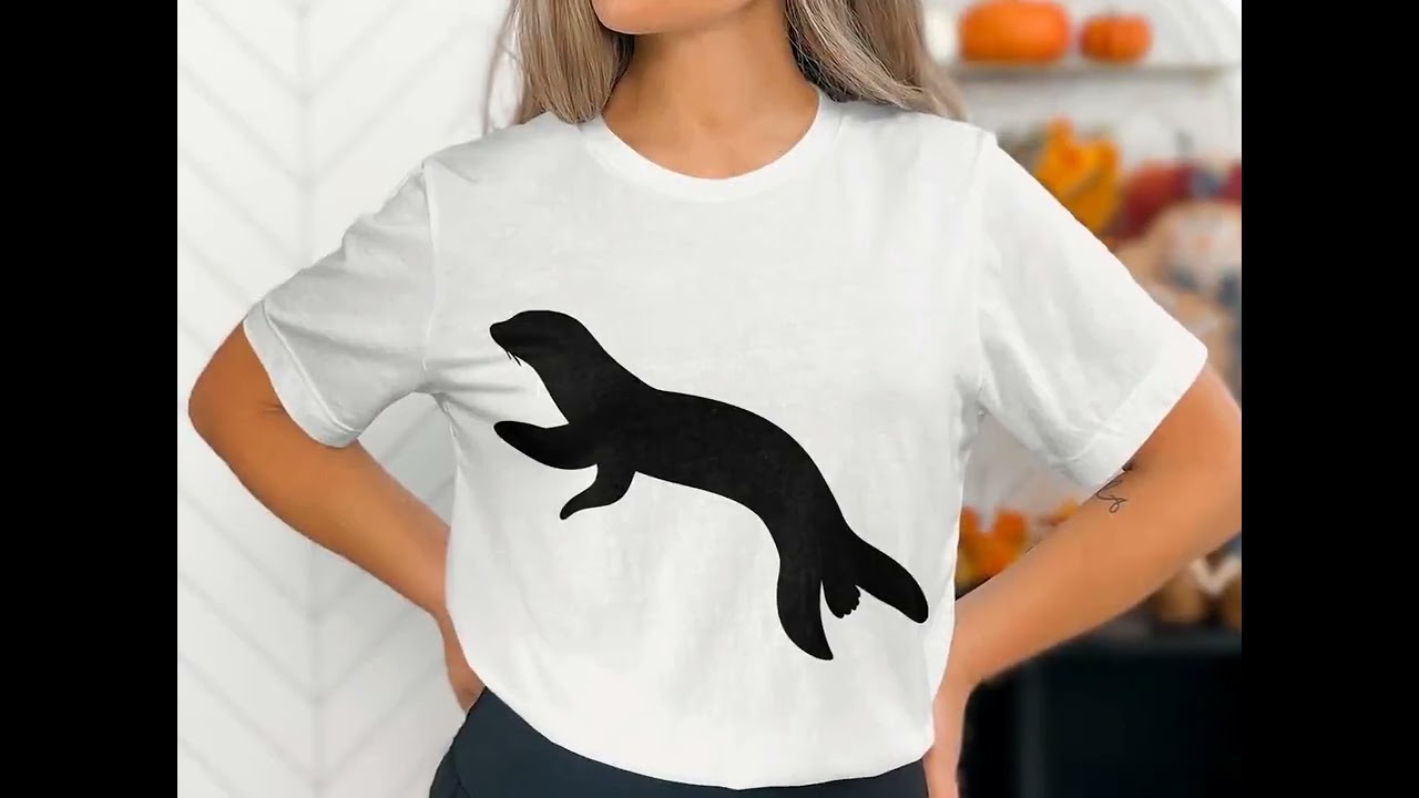 Sea Mink Diving for Fish Silhouette SVG, Aquatic Animal Clipart, Wildlife Vector, Nature Art Digital