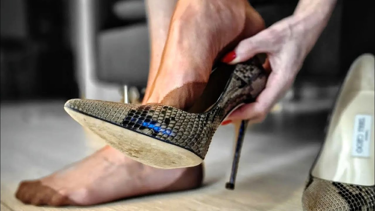 Christian Louboutin Very Prive black patent new stiletto heels UK7 - Encore  Clothing Agency