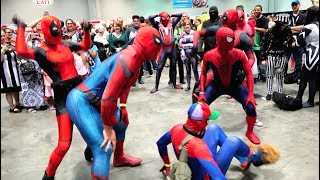 SPIDER-VERSE vs DEADPOOL DANCE BATTLE at COMIC CON! Real Life Superhero Movie - MELF