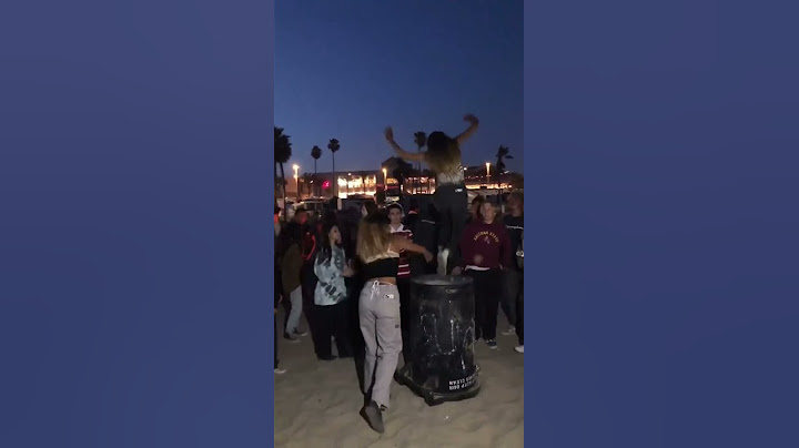 girls fight