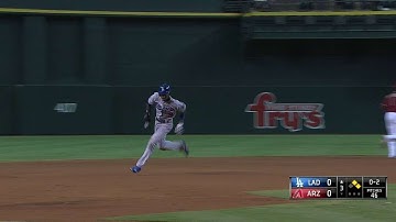 LAD@ARI: Kemp sends a two-run double to deep center