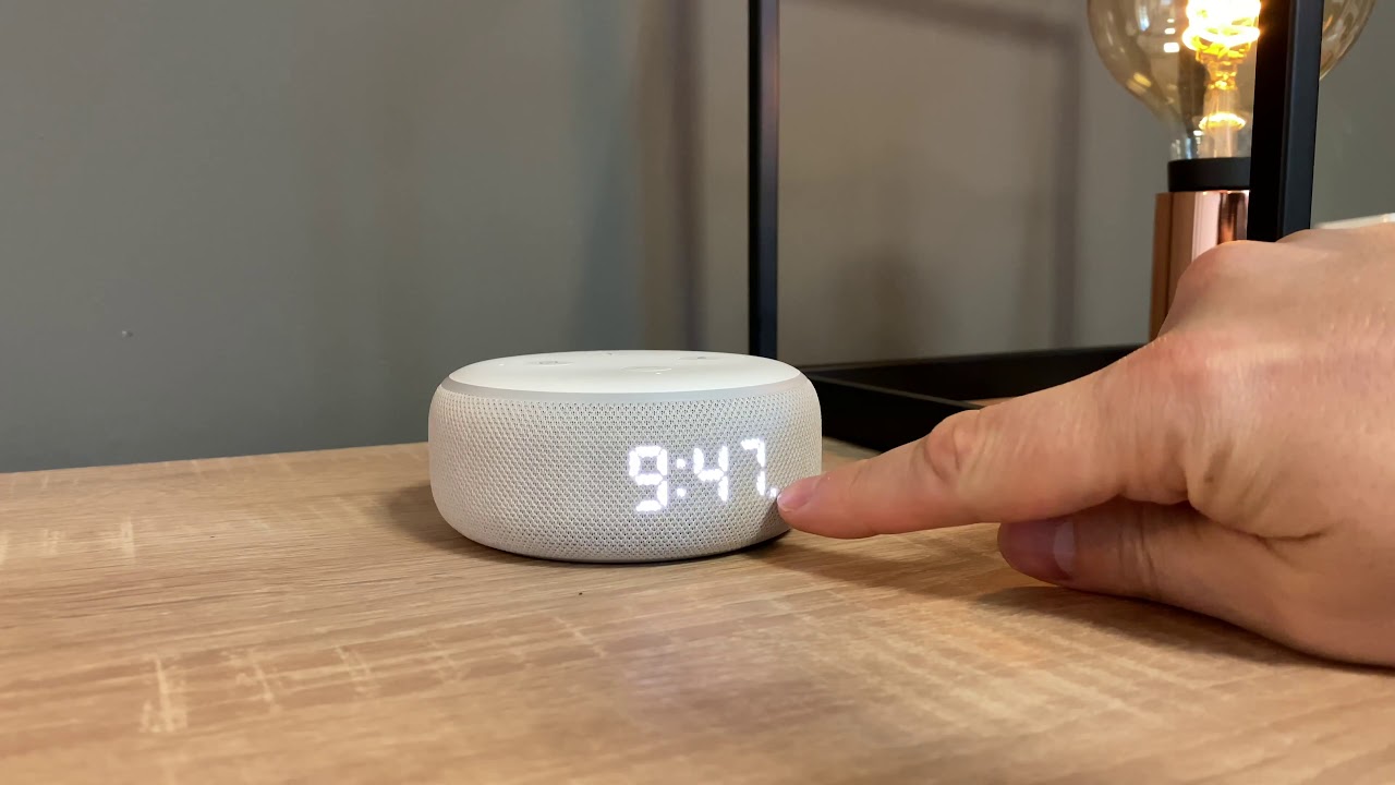 Ausprobiert: Der neue Echo Dot mit Uhr - YouTube