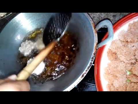 Tips Menggoreng Rengginang Biar Mengembang Sempurna, Dijamin Sukses! Goreng rengginang masih sering . 