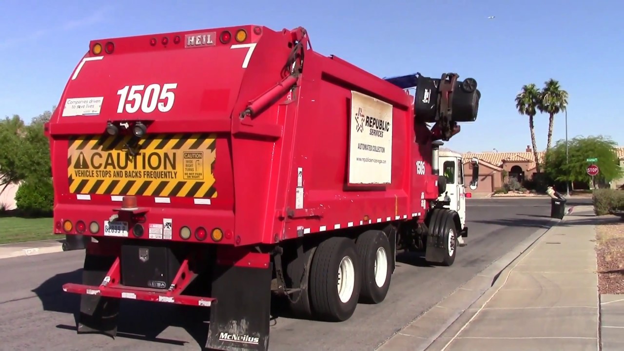 Republic Services - Autocar Heil Python 1505 on Recycle! - YouTube