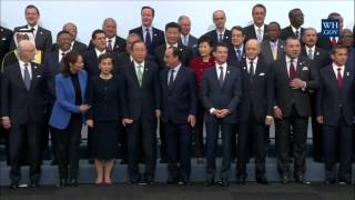 World Leaders Come Together for 'Family Photo' at COP21