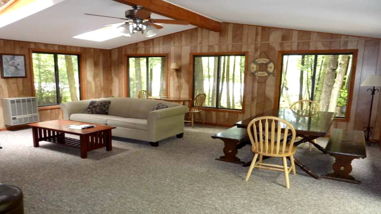 Pocono Mountain Vacation Rental Camelot Forest/Blakeslee Lakefront Home