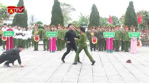Pha biểu diễn võ thuật đối kháng của nữ Cảnh sát đặc nhiệm Hà Nội