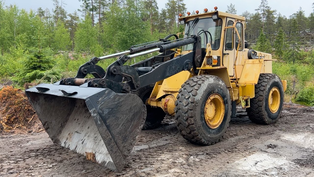 Köp Hjullastare Volvo BM 4400 på Klaravik