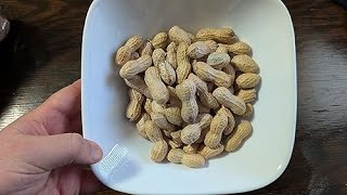 Why you might want a LOT of raw peanuts | Naturalee