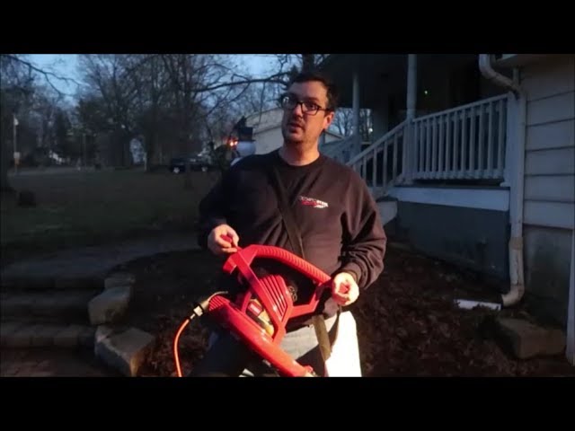 How to assemble and disassemble the BLACK+DECKER® 3 in 1 Backpack Blower  Vacuum blower tube 