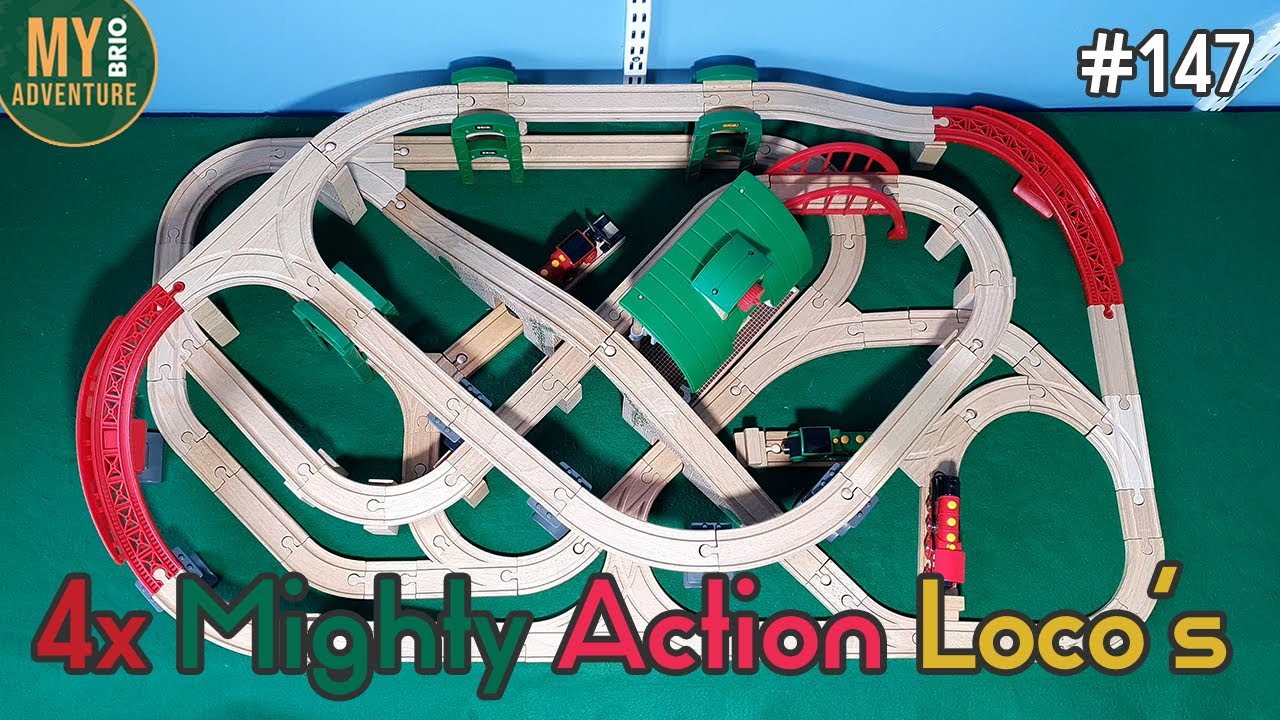 Brio Toys - Mighty Gold Action Locomotive