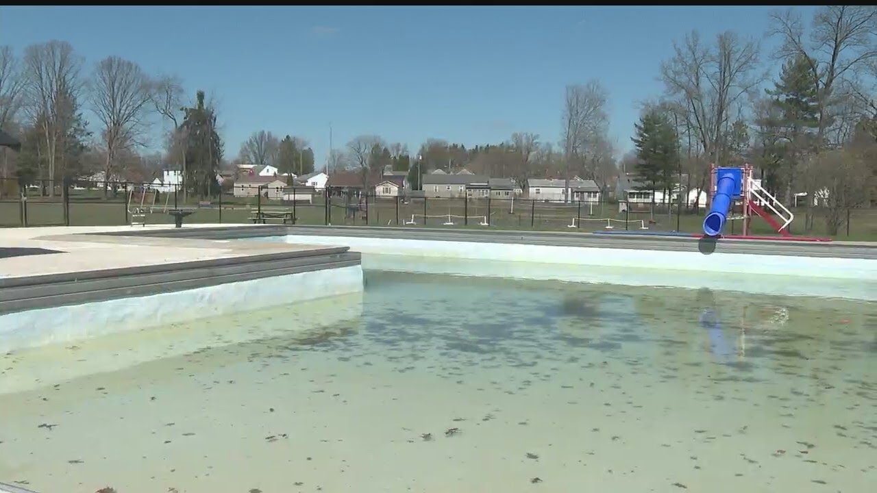 Officials beat close call in getting pool open for summer - YouTube