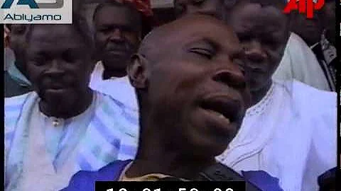 General Olusegun Obasanjo Celebrates His Release From Jail In 1998