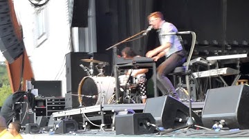 Matt and Kim - Block After Block (Stage AE)
