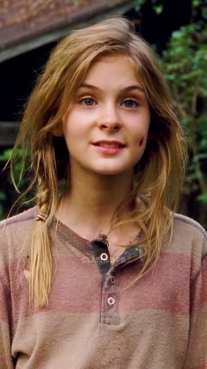 Lizzie Kills Mika | The Walking Dead #Shorts
