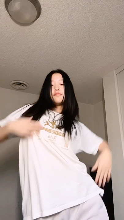 Bloodline Ariana Grande Tiktok Dance Trend #bloodline #dancetrend #trendingshorts #viralshorts #fypp