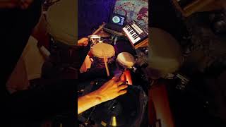 "To rise"🌄 Vinyl glow. #experimentalmusic #turntablist #subwoofer #beatmaker #drummer