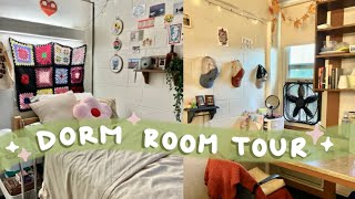 DORM ROOM TOUR 🧸🏠🌻 UMass Amherst