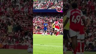 JOÃO PEDRO SENTIU NA JOGADA, MAS LEVANTOU E SEGUIU EM CAMPO EM ARSENAL X CHELSEA!