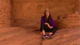 Alanis Morissette - UR HD - (4 de 9 - Live In The Navajo Nation)