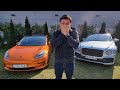 Bentley Flying Spur vs Tesla Model 3 - La prima vedere