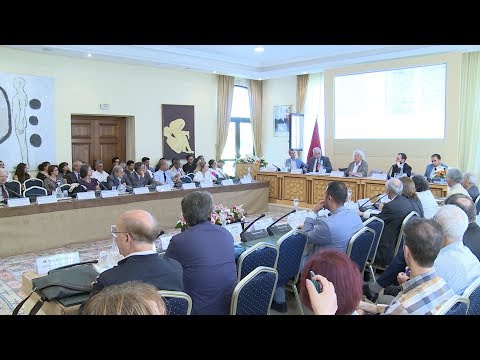 académie-du-royaume:-le-maroc,-cet-orient-qui-nourrit-le-texte-et-l'image-de-delacroix