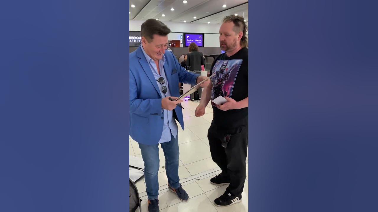 Tony Hadley signs autographs in Melbourne 20/09/2022