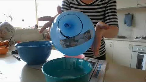 How to Papier Mache a Hot Air Balloon: Part 1. grade 1/2 week 6