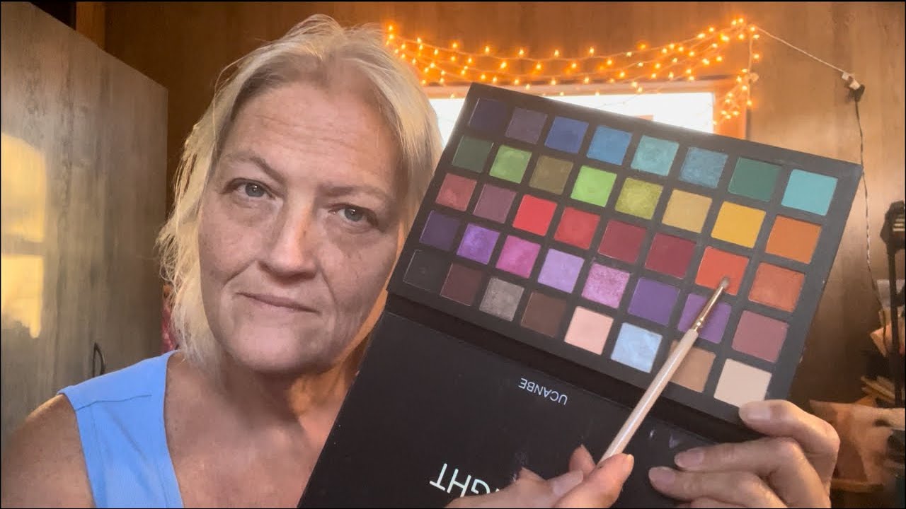 Very RELAXING.. Getting your makeup done!  Halloween Eyes 👀 👻 🎃