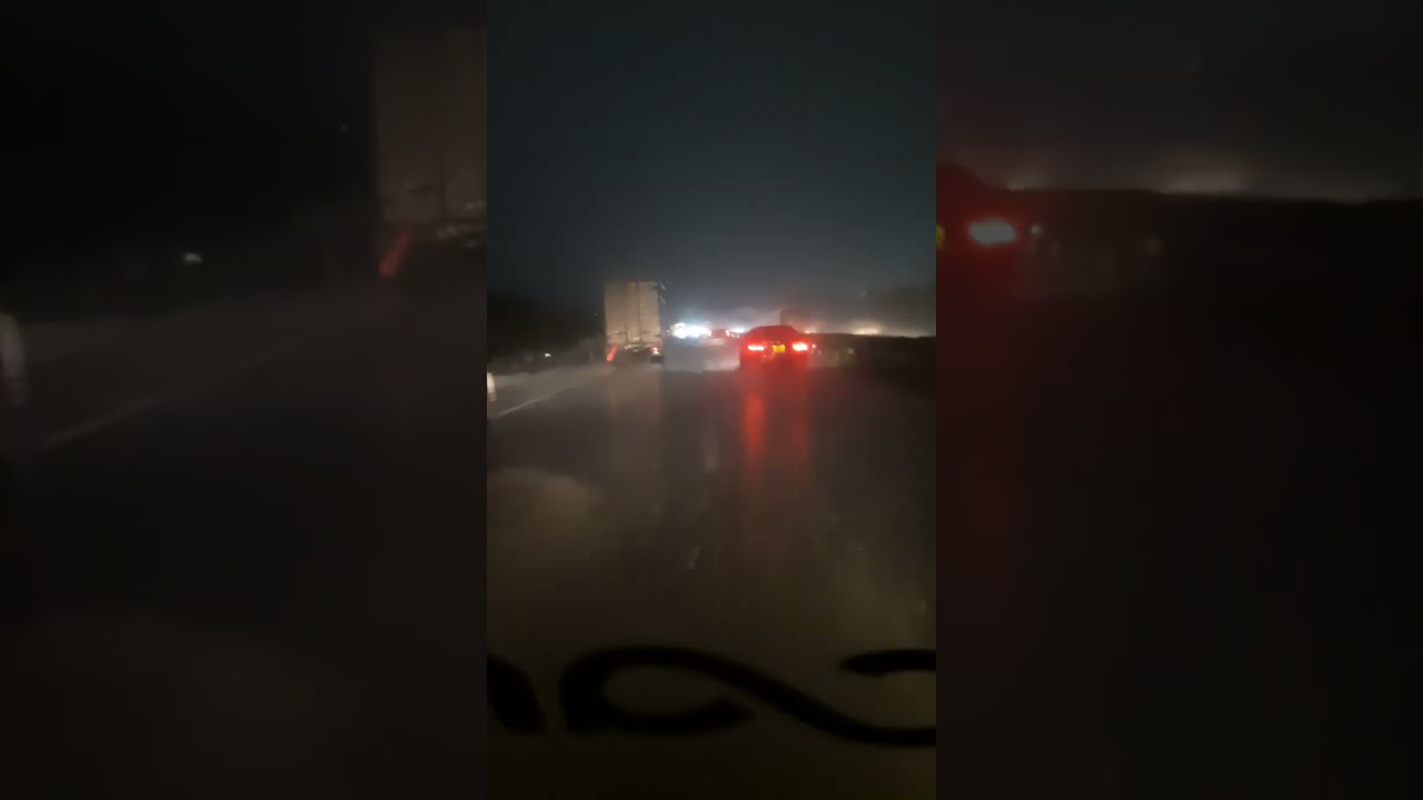 Thunder in live  Express way srilanka 