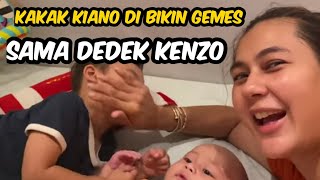 kakak kiano di bikin gemes sama dedek kenzo@galerikiano