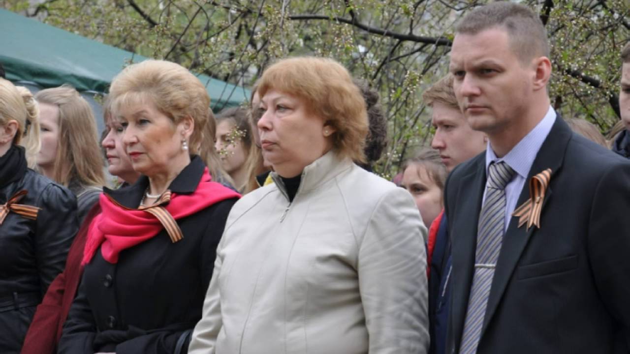 Торжественный митинг Май 2016г. Гимназия имени Подольских курсантов г ...