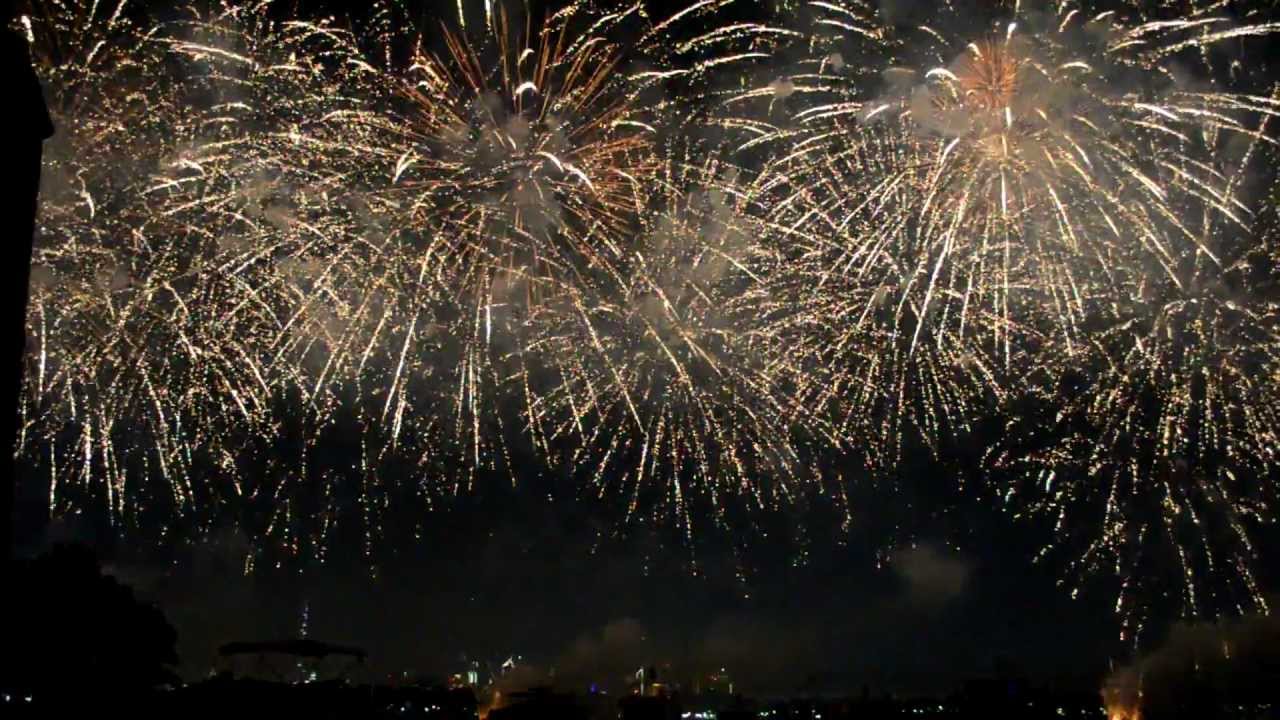 Dubai Creek Fireworks - Dubai Shopping Festival 2013 (DSF) - YouTube