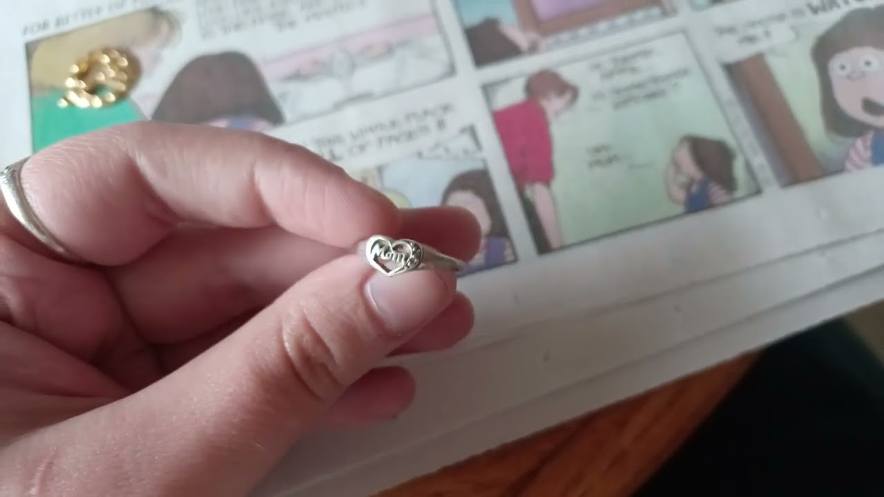 Sterling silver MOM ring